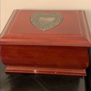 Jewelry box/storage-moving sale